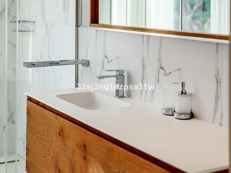 Apartment for Sale in Marbella, Malaga 25