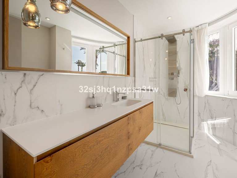 Apartment for Sale in Marbella, Malaga 28