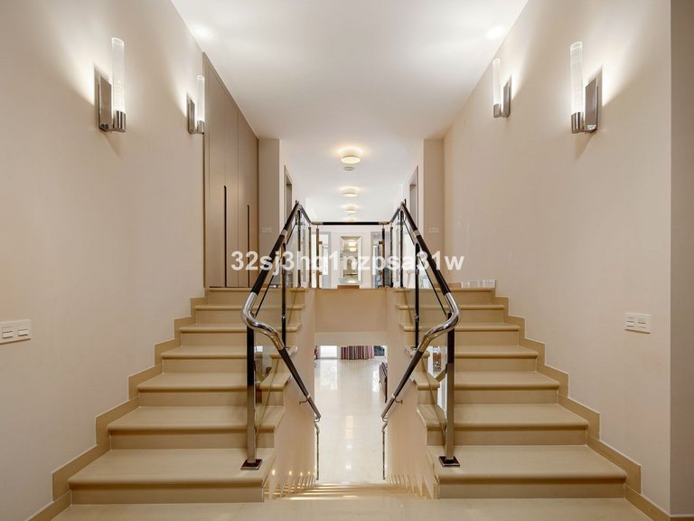 Apartment for Sale in Marbella, Malaga 9