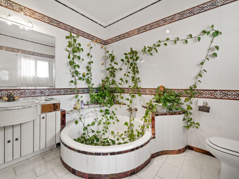 Villa for Sale in Benalmadena, Malaga 14