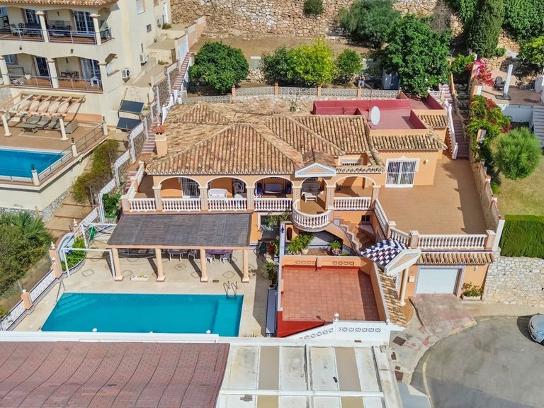 Villa for Sale in Benalmadena, Malaga 31