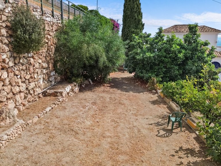 Villa for Sale in Benalmadena, Malaga 32