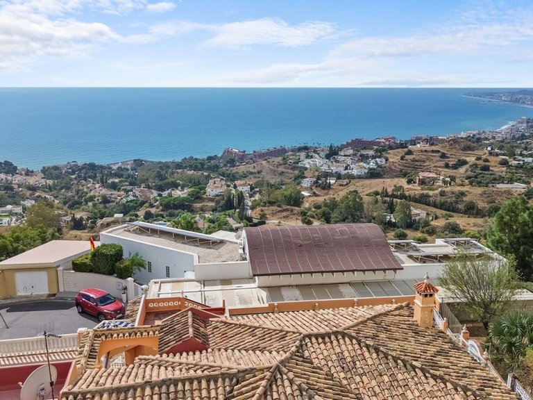 Villa for Sale in Benalmadena, Malaga 4