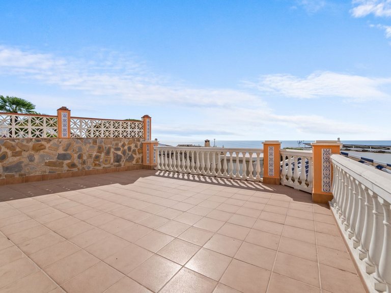 Villa for Sale in Benalmadena, Malaga 6