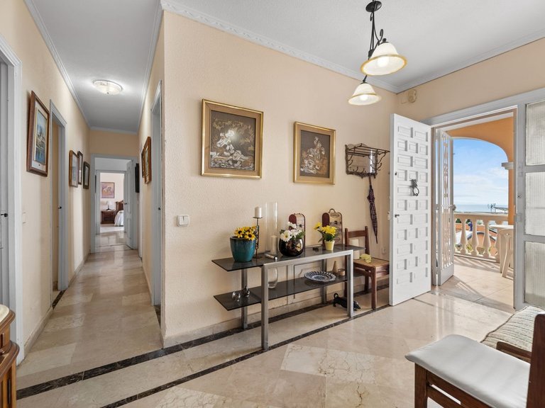 Villa for Sale in Benalmadena, Malaga 9