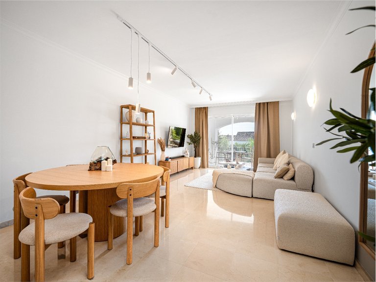 Apartment for Sale in La Quinta, Malaga 1