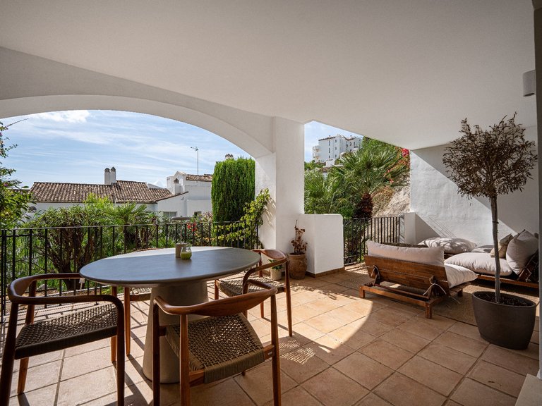 Apartment for Sale in La Quinta, Malaga 2