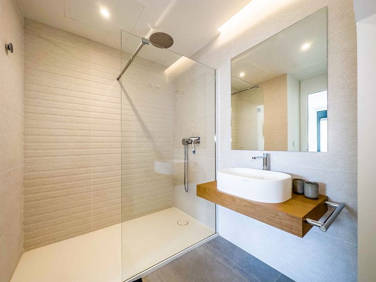 Villa for Sale in Marbella, Malaga 31