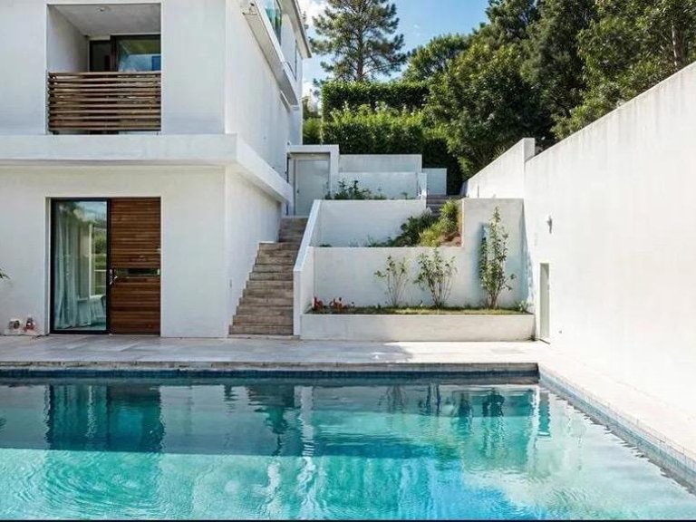 Villa for Sale in Málaga, Malaga 3