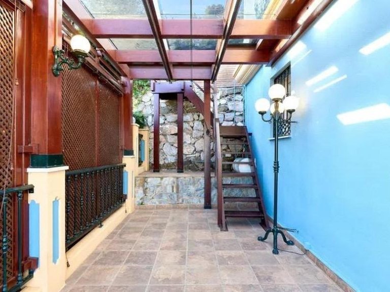 Villa for Sale in Málaga, Malaga 31