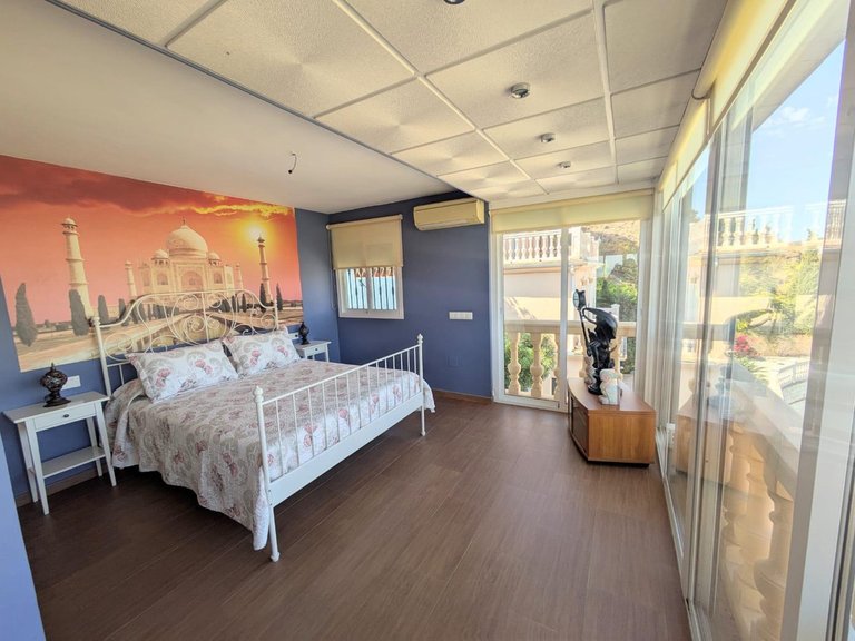 Villa for Sale in Málaga, Malaga 36