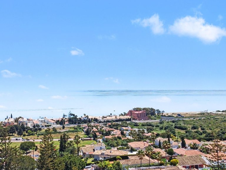 Villa for Sale in Manilva, Malaga 6