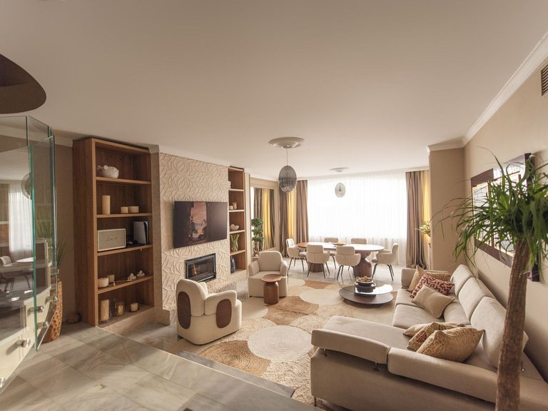 Villa for Sale in Nueva Andalucía, Malaga 1