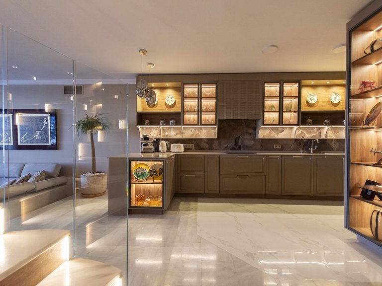 Villa for Sale in Nueva Andalucía, Malaga 10