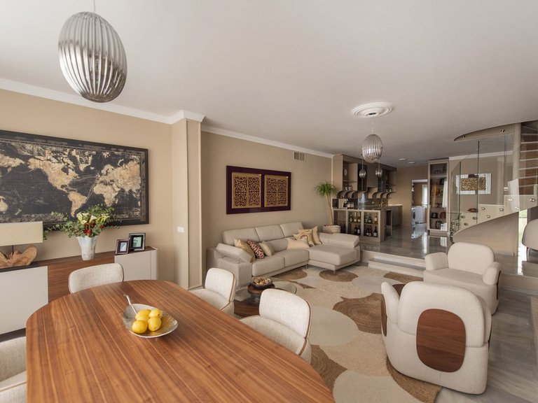 Villa for Sale in Nueva Andalucía, Malaga 16