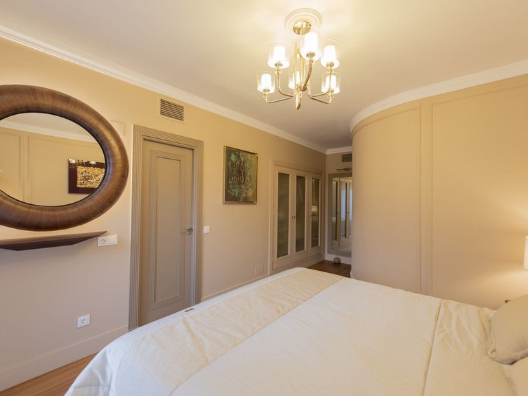 Villa for Sale in Nueva Andalucía, Malaga 22