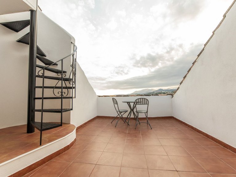 Villa for Sale in Nueva Andalucía, Malaga 27