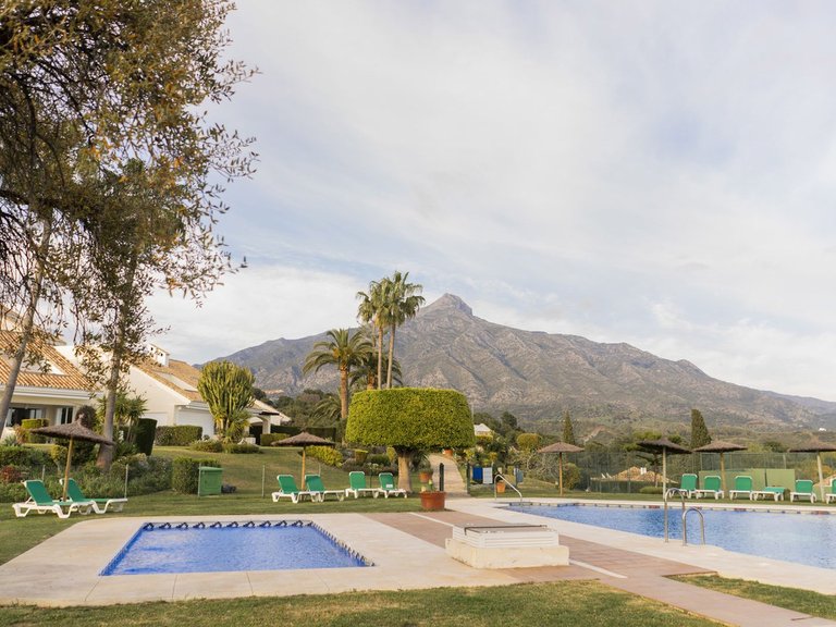 Villa for Sale in Nueva Andalucía, Malaga 39