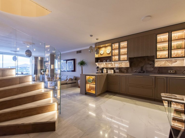 Villa for Sale in Nueva Andalucía, Malaga 8