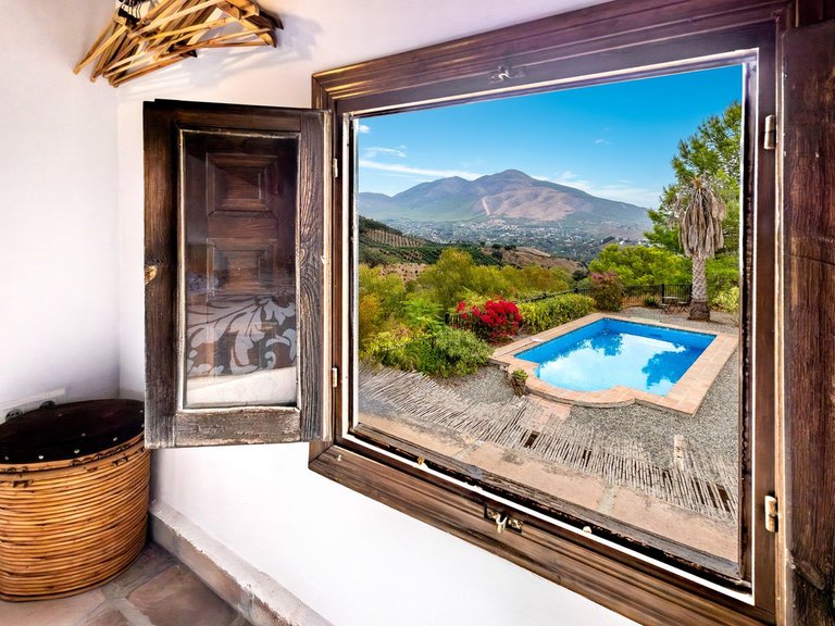 Villa for Sale in Coín, Malaga 24
