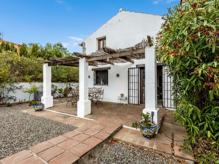 Villa for Sale in Coín, Malaga 26