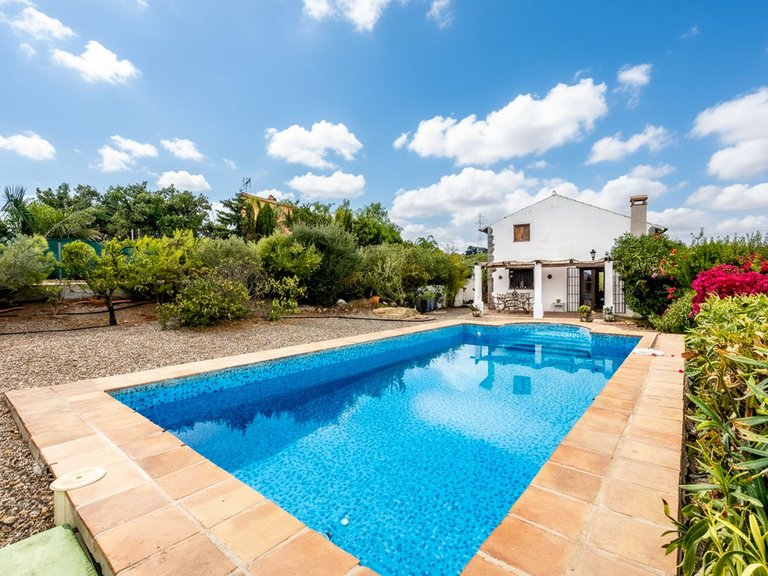 Villa for Sale in Coín, Malaga 3
