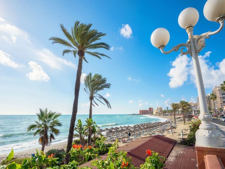 Apartment for Sale in Benalmadena Costa, Malaga 1