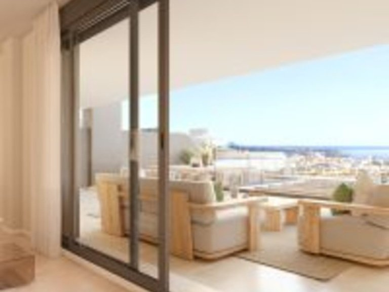 Penthouse for Sale in Costa del Sol Estepona, Malaga 6