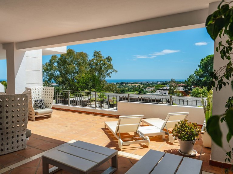 Apartment for Sale in La Quinta, Malaga 1