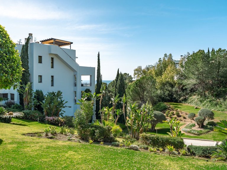 Apartment for Sale in La Quinta, Malaga 26
