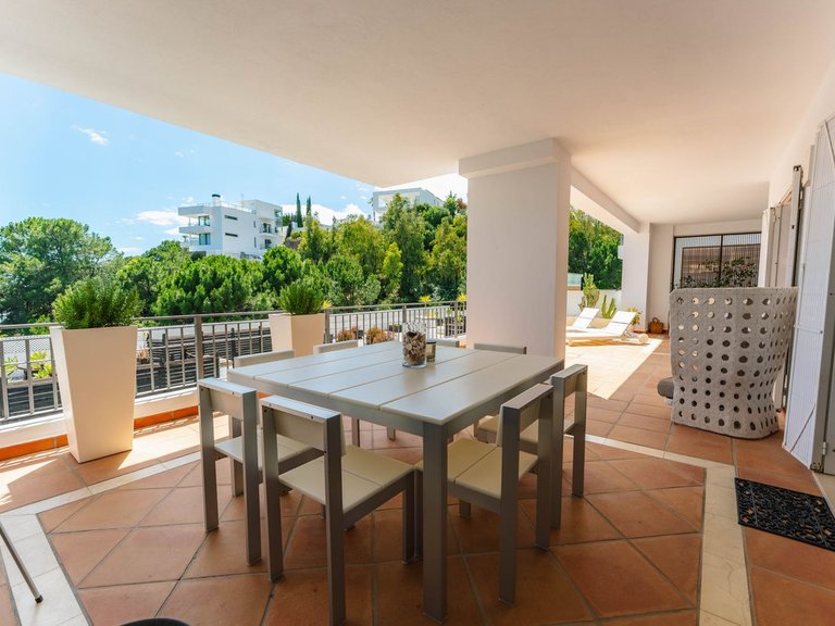 Apartment for Sale in La Quinta, Malaga 5