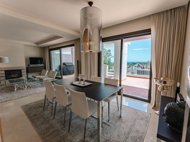 Apartment for Sale in La Quinta, Malaga 8