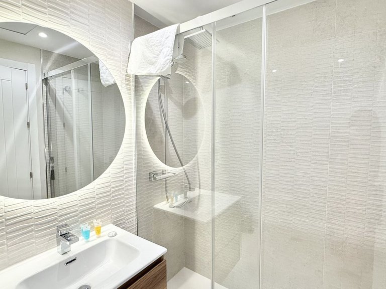 Apartment for Sale in Benahavís, Malaga 16
