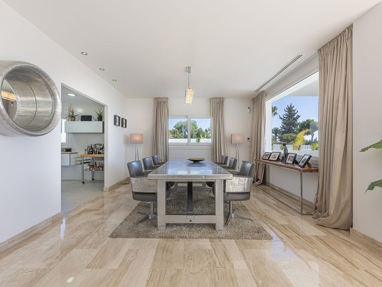 Villa for Sale in El Rosario, Malaga 12