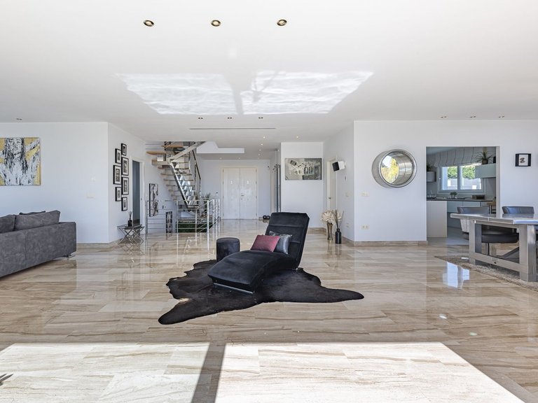 Villa for Sale in El Rosario, Malaga 21