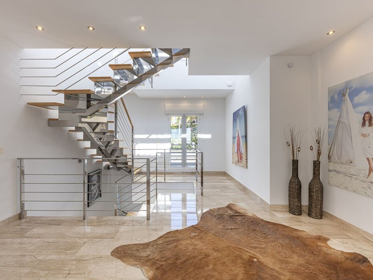 Villa for Sale in El Rosario, Malaga 33