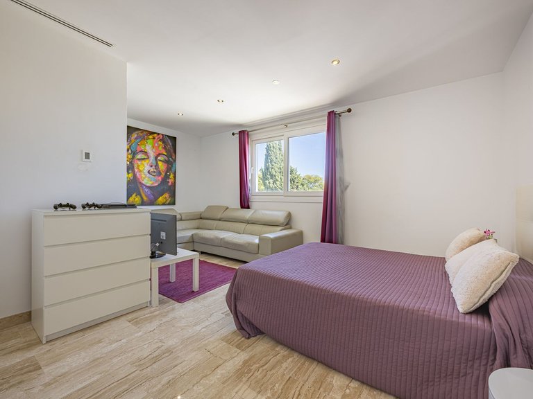 Villa for Sale in El Rosario, Malaga 43