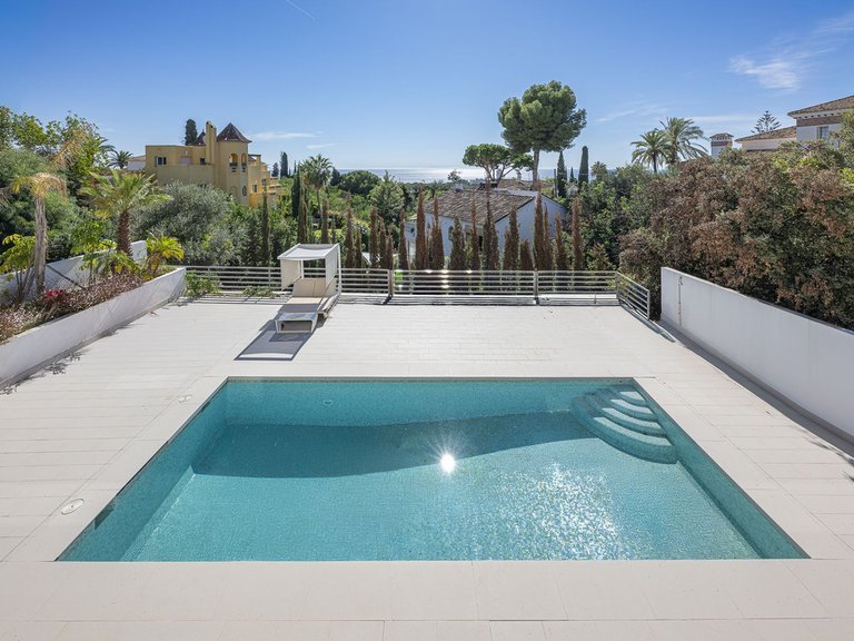 Villa for Sale in El Rosario, Malaga 51