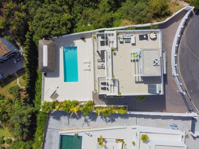 Villa for Sale in El Rosario, Malaga 55