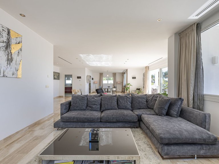 Villa for Sale in El Rosario, Malaga 9