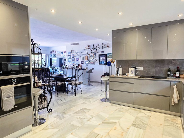 Villa for Sale in La Duquesa, Malaga 13
