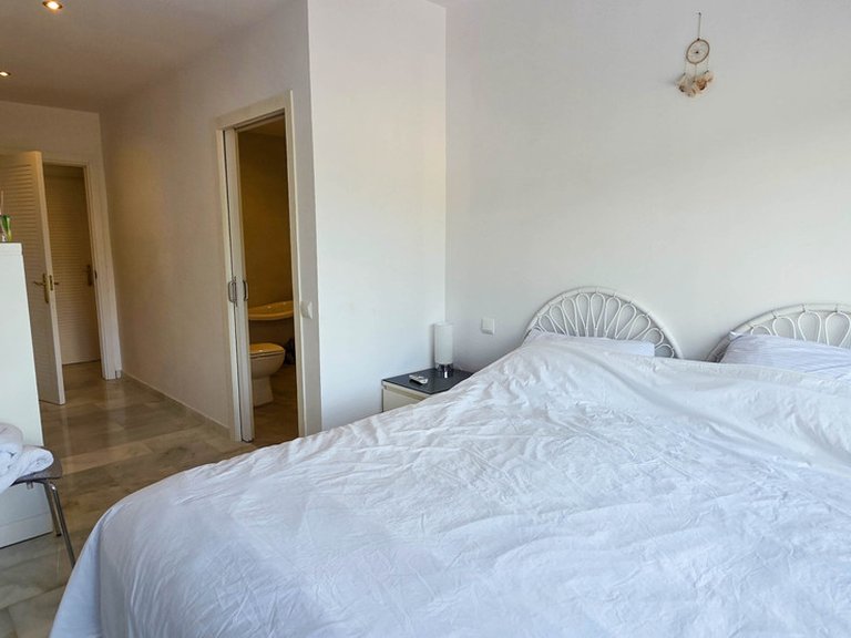 Villa for Sale in La Duquesa, Malaga 18