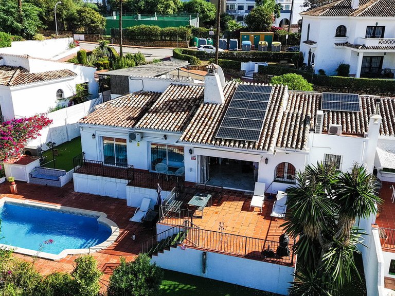 Villa for Sale in La Duquesa, Malaga 36