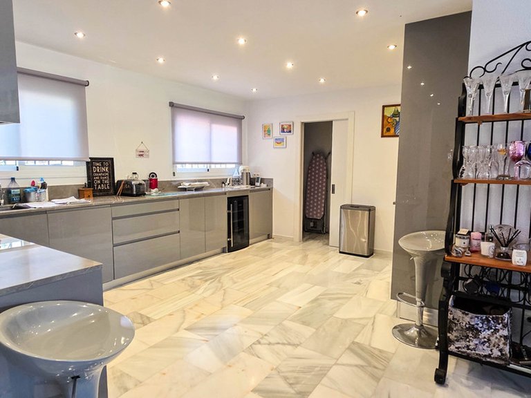 Villa for Sale in La Duquesa, Malaga 4
