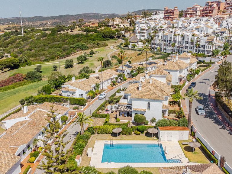 Villa for Sale in La Duquesa, Malaga 41