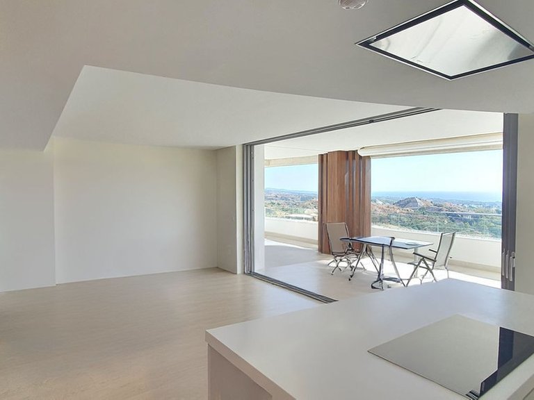 Apartment for Sale in La Quinta, Malaga 10