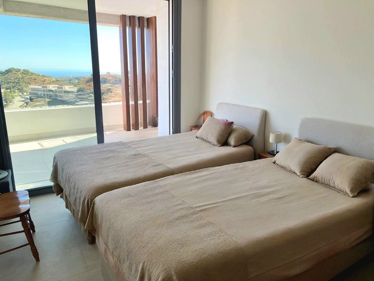 Apartment for Sale in La Quinta, Malaga 17