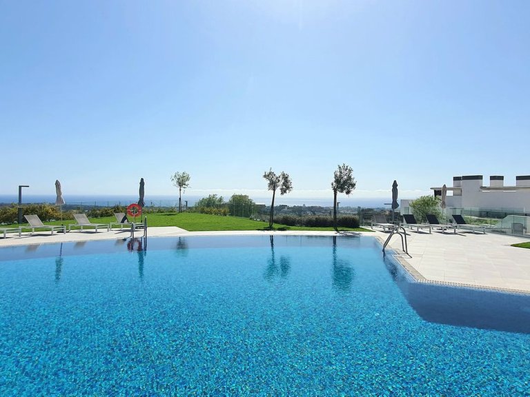 Apartment for Sale in La Quinta, Malaga 19