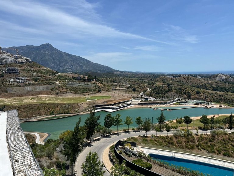 Apartment for Sale in La Quinta, Malaga 2
