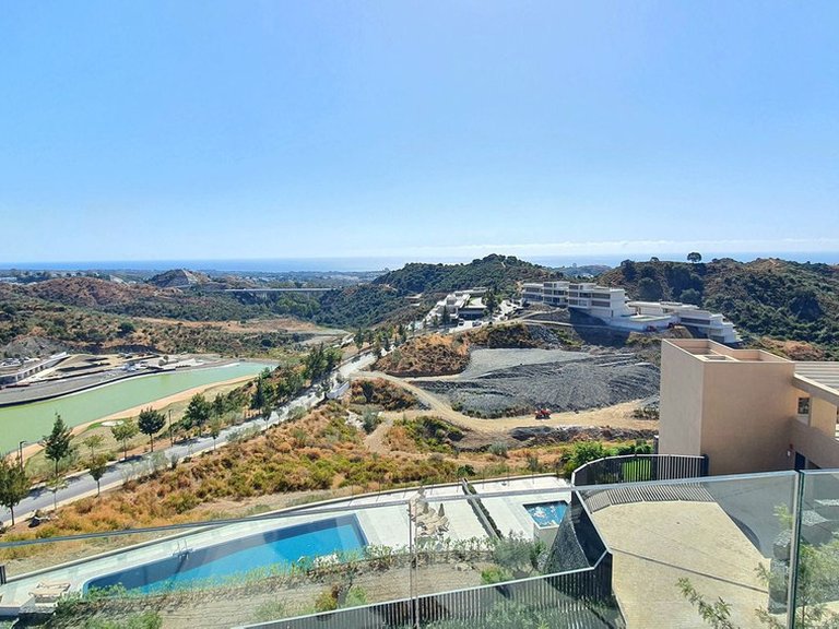 Apartment for Sale in La Quinta, Malaga 7